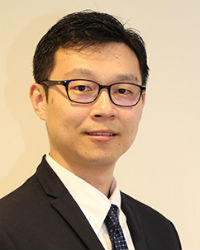 Dr. Yew Shiong Shiong - Dokter Bedah di RS Mahkota Malaka